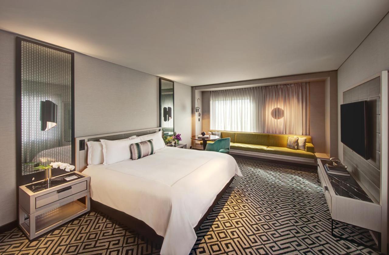 The Star Grand Hotel And Residences Sydney Exteriör bild Deluxe Room