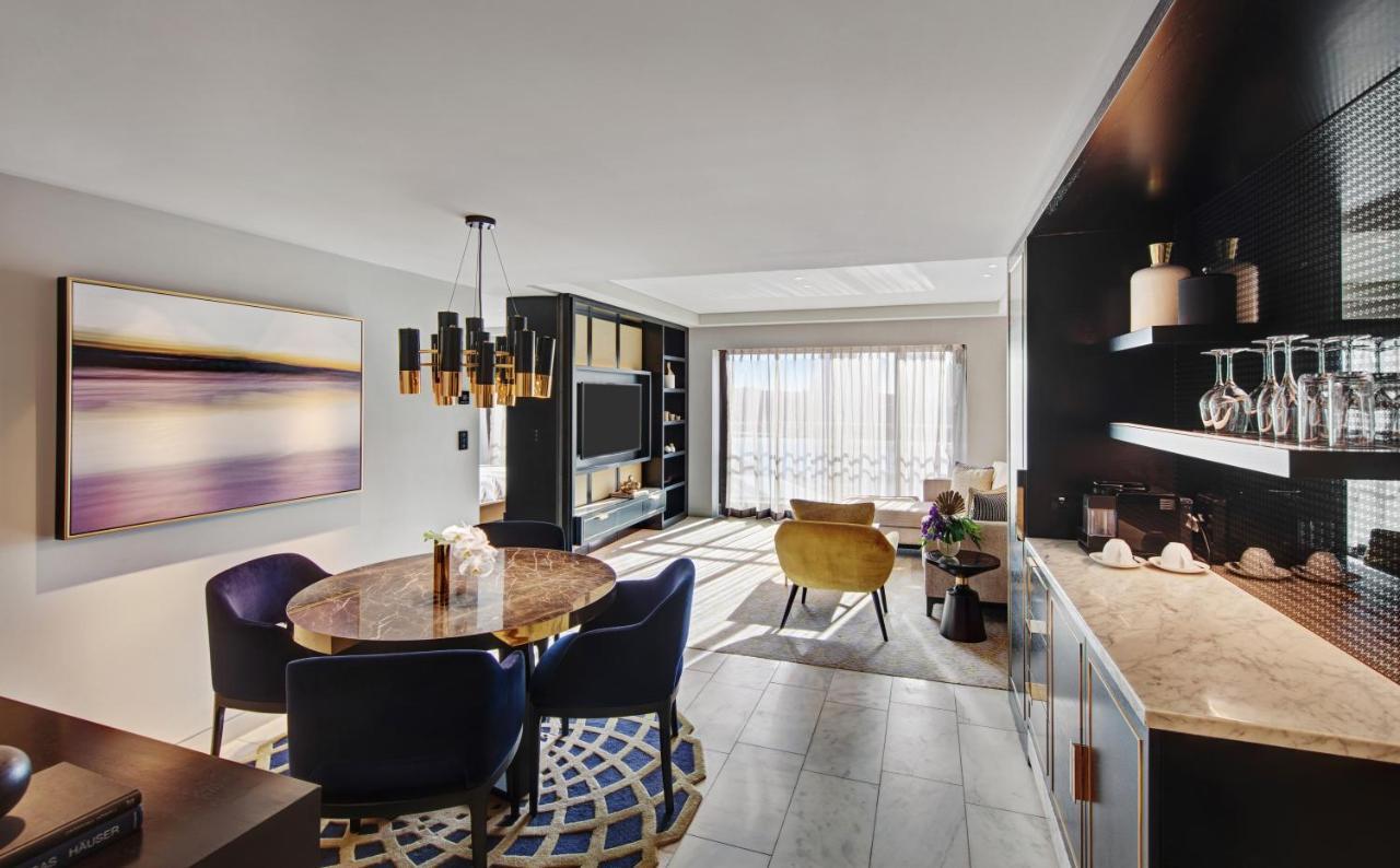 The Star Grand Hotel And Residences Sydney Exteriör bild A suite at the hotel