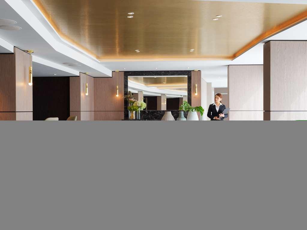 The Star Grand Hotel And Residences Sydney Restaurang bild The lobby of the hotel