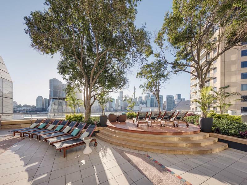 The Star Grand Hotel And Residences Sydney Exteriör bild The rooftop garden
